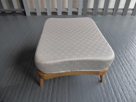 Ercol 341 Footstool Cushion in Elegant Cream Wool