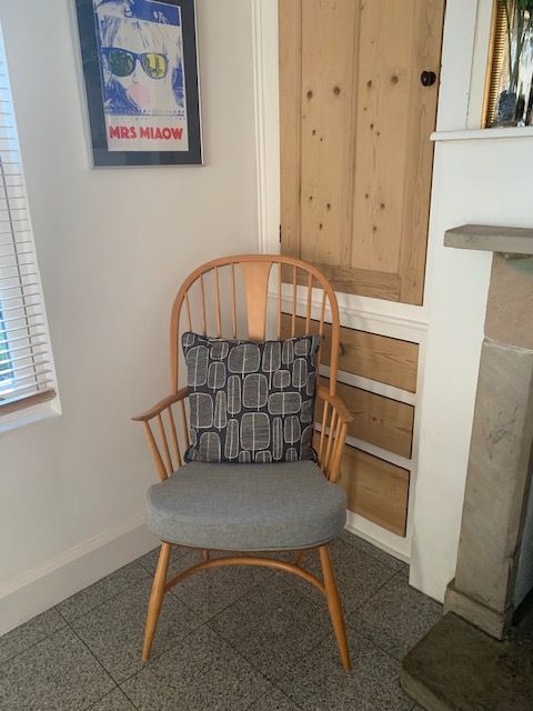 Ercol 472 Chairmakers Seat Cushion Light Grey