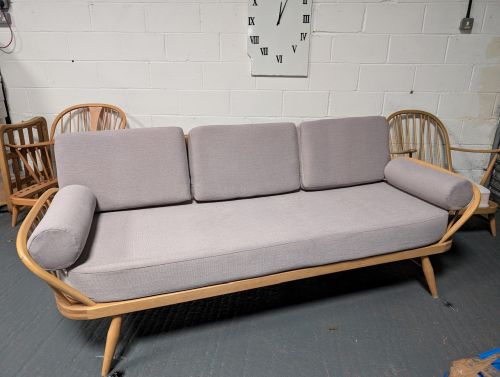 Daybed Judgement Grey